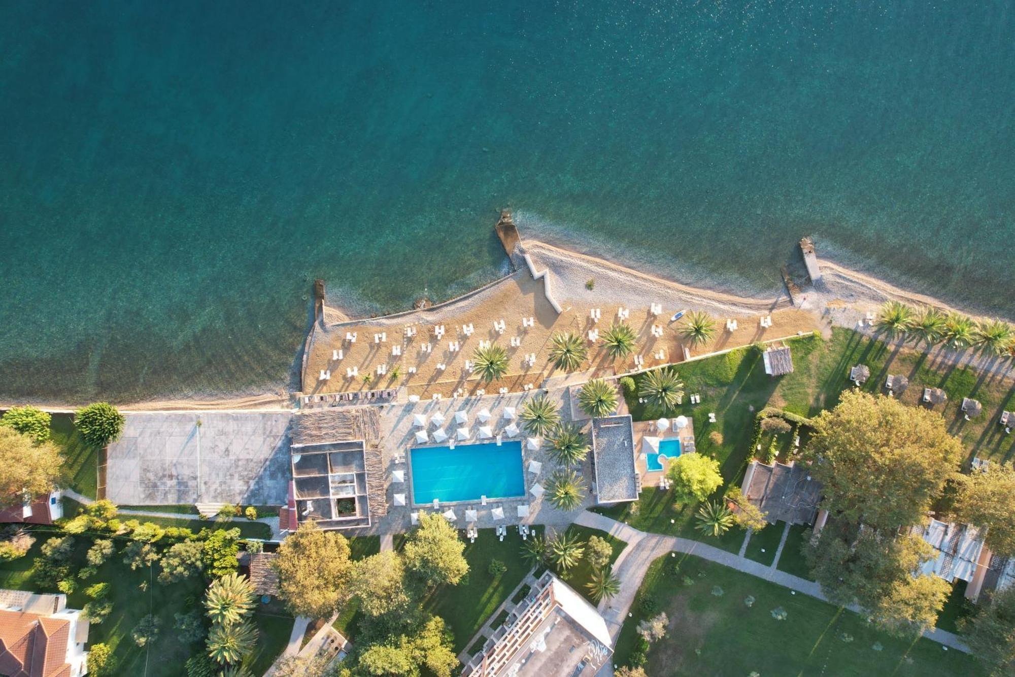 Long Beach Hotel & Resort Longos  Exteriör bild