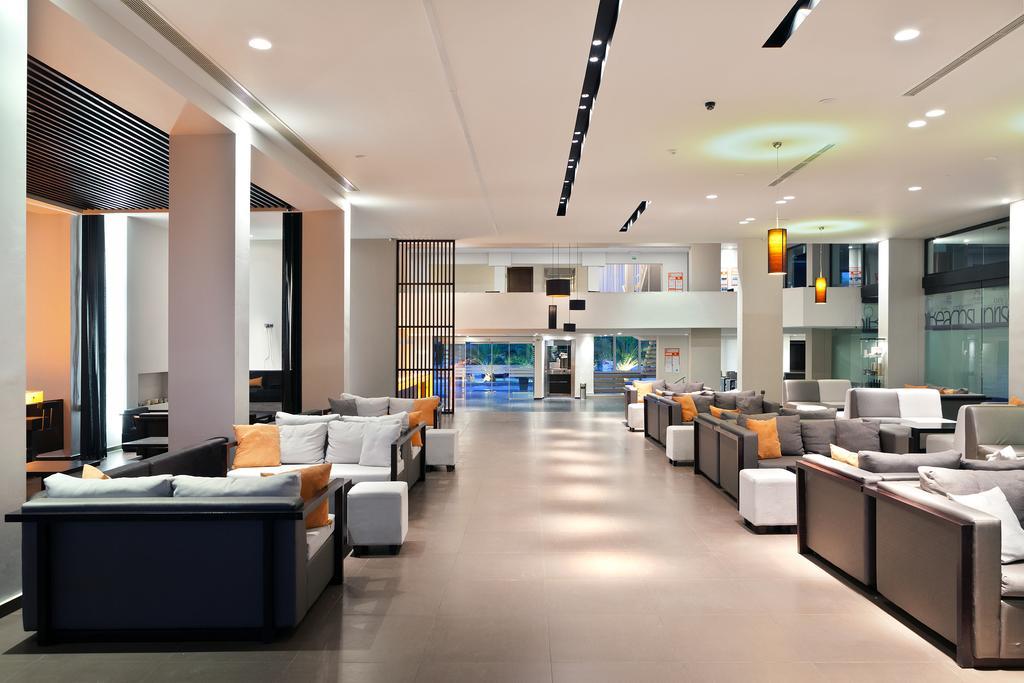 Long Beach Hotel & Resort Longos  Exteriör bild
